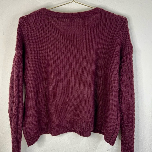 Mudd Burgundy Cable Knit Cropped Sweater - Women's Small Cozy Fall Winter Top - Picture 9 of 10